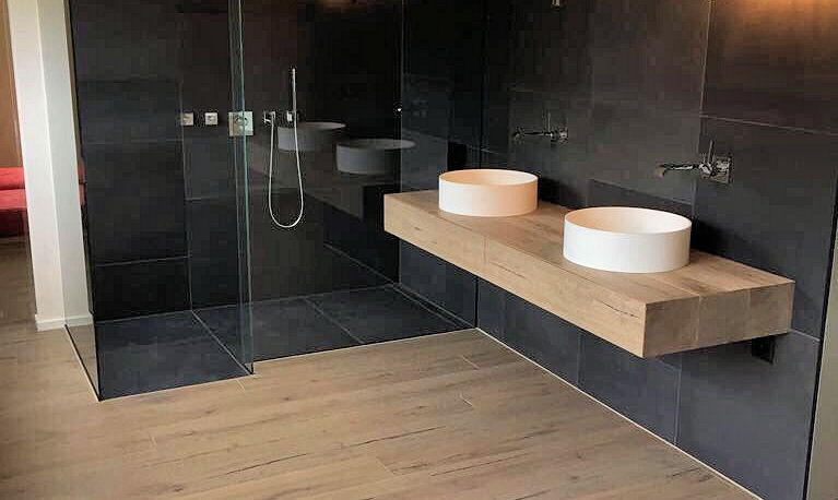 Badezimmermöbel von Eberhart Schreinerei, 8463 Benken Badezimmermöbel von Eberhart Schreinerei, 8463 Benken